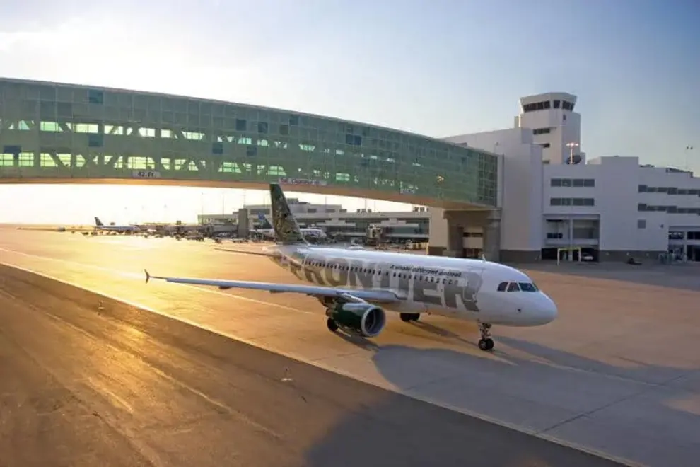 Denver International Airport passenger bridge celebrates 25th anniversary