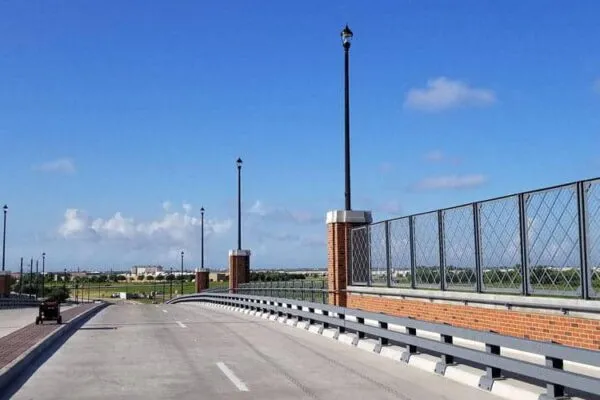 ACEC Texas awards gold medal to LAN for roadway extension